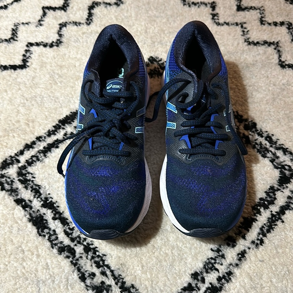 ASICS Women’s GEL-Numbus23 Size 10 
New without box/Tags